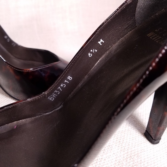 Stuart Weitzman Tortoise Patent Leather Heels - Picture 7 of 8